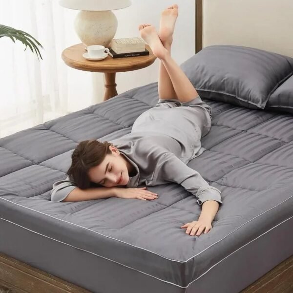 Natural Soybean Fibre Overfilled Plush Pillow Floor Mattress with 8-21 Inch Mattress Protector Pocket 60''x80'' Tatami